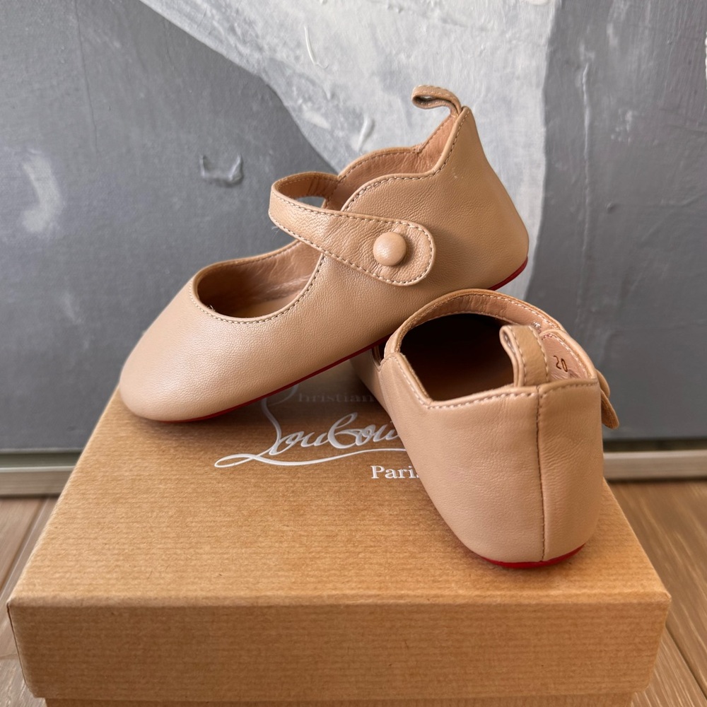Christian Louboutin Baby Love Chick ballet flats *Like New Size 20